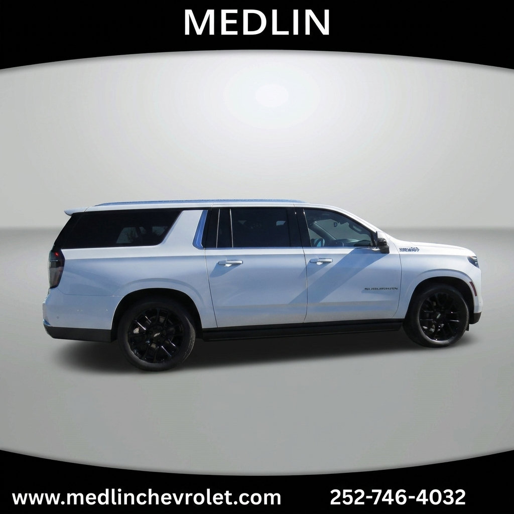 Used 2025 Chevrolet Suburban High Country AWD/4WD image 7