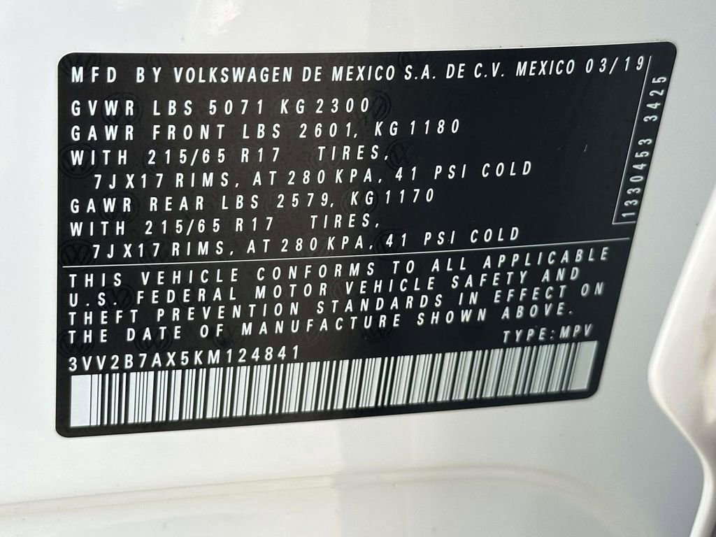 Used 2019 Volkswagen Tiguan SE w/ Panoramic Sunroof Package image 25