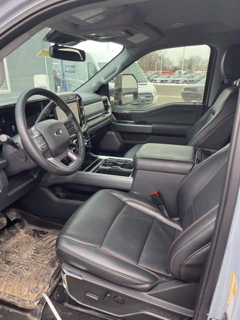 Used 2024 Ford F250 Lariat w/ Lariat Ultimate Package image 6