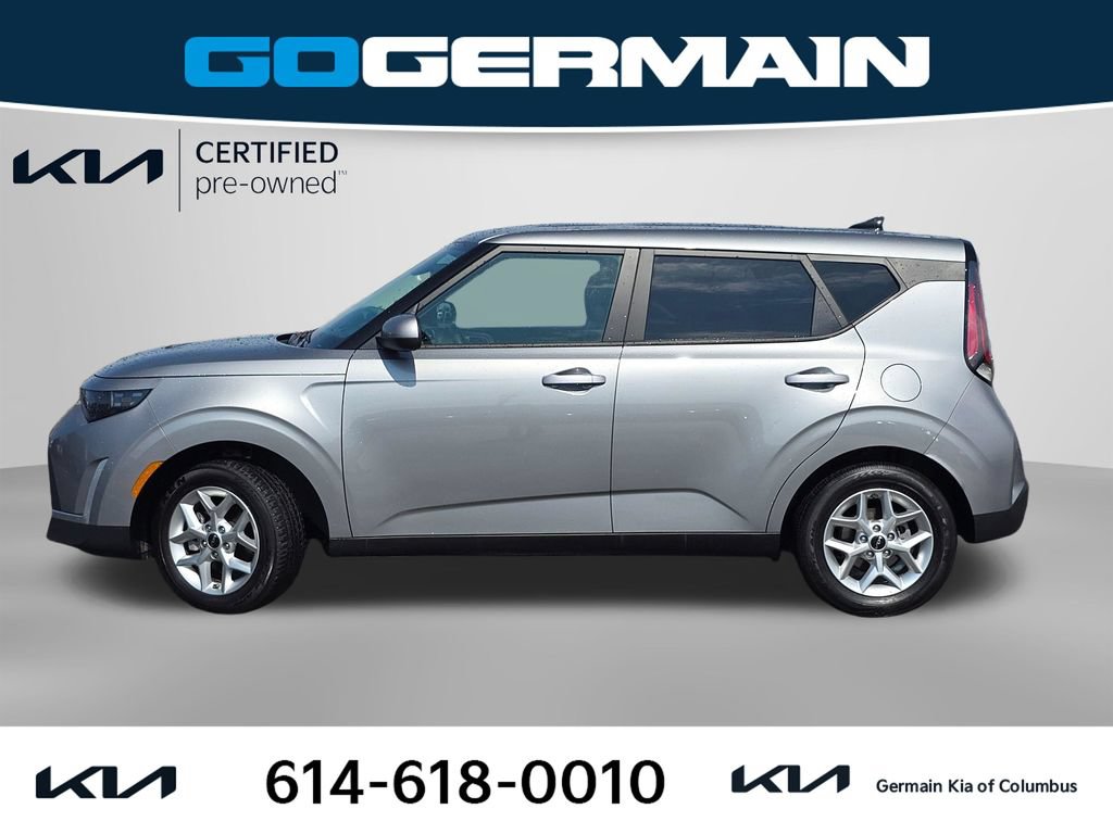 Certified 2025 Kia Soul LX w/ LX Technology Package FWD image 11