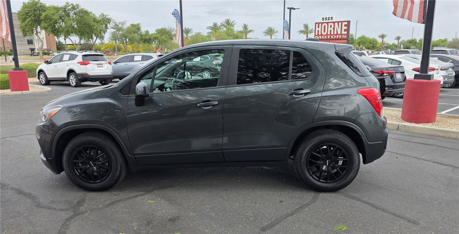 Used 2020 Chevrolet Trax LS FWD image 14