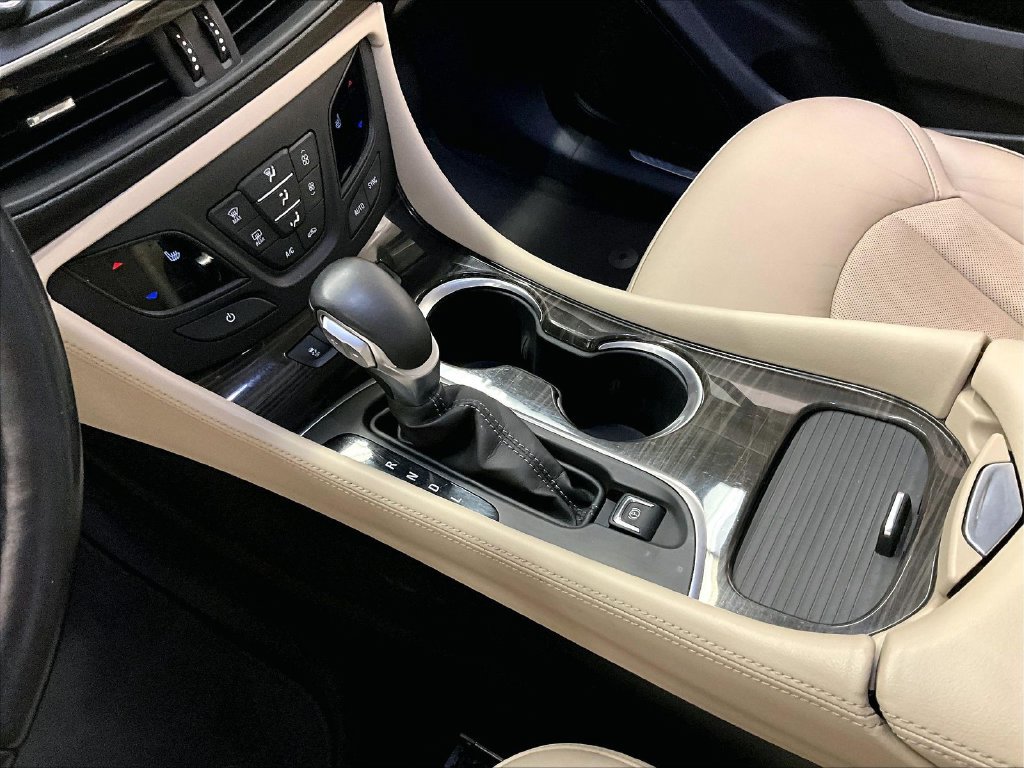 Used 2019 Buick Envision Essence AWD/4WD image 17