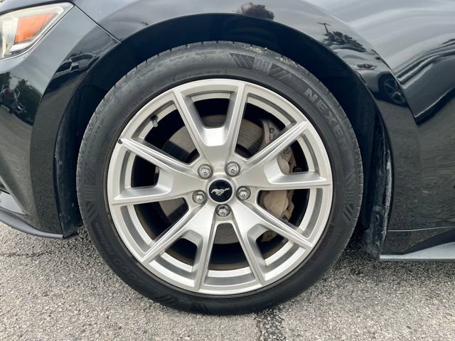 Used 2015 Ford Mustang GT Premium w/ Equipment Group 401A RWD image 9