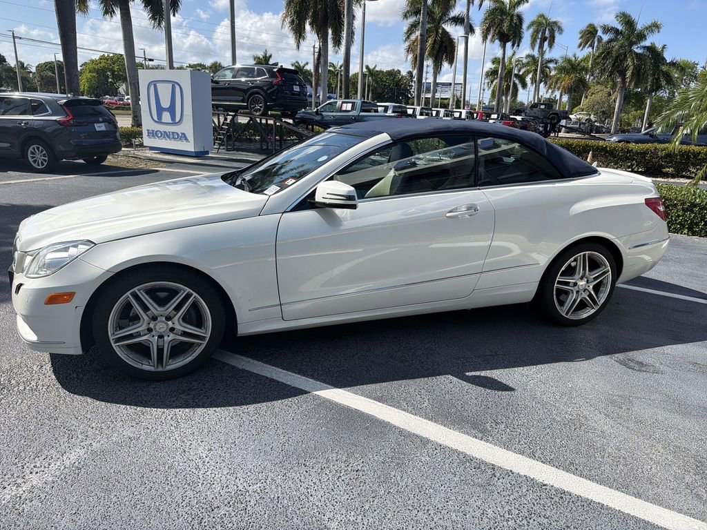 Used 2011 Mercedes-Benz E 350 Cabriolet image 4