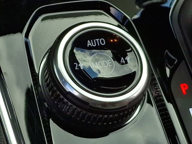 Used 2025 GMC Canyon Elevation image 28