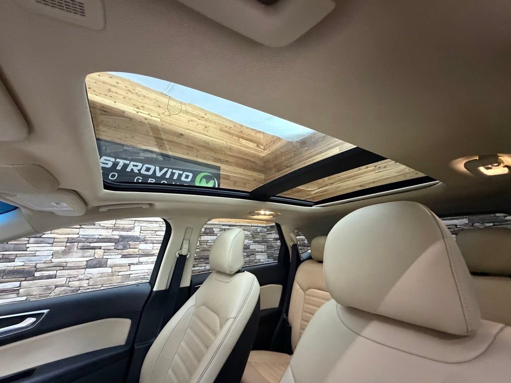 Used 2019 Ford Edge SEL w/ Equipment Group 201A AWD/4WD image 37