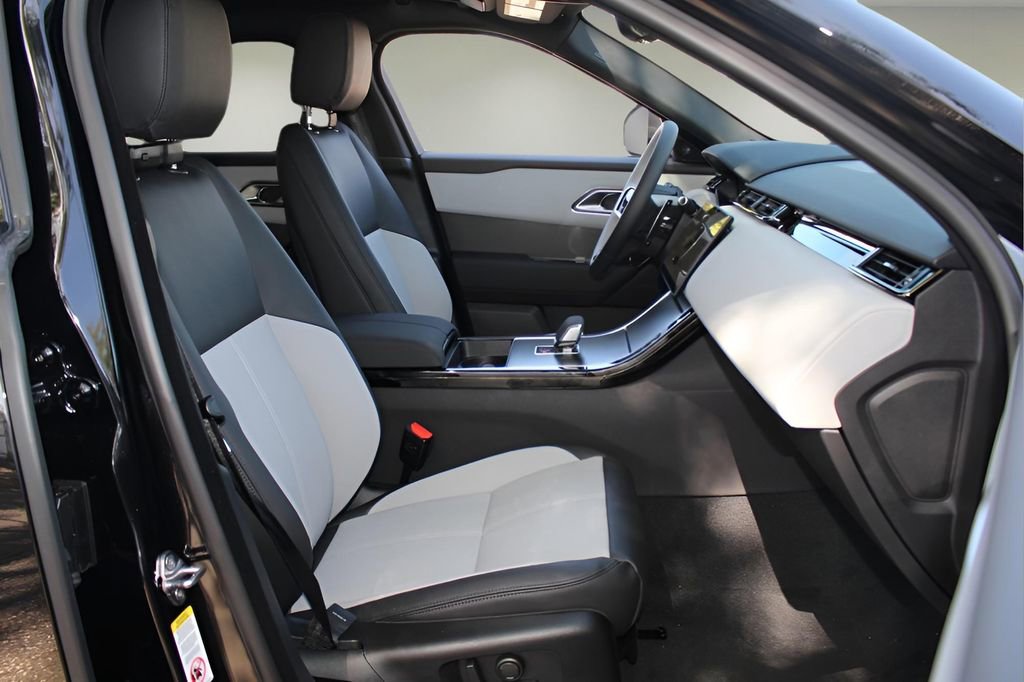 Used 2026 Land Rover Range Rover Velar S image 16