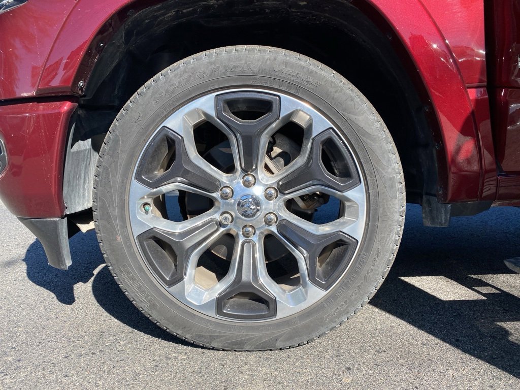 Used 2022 RAM 1500 Limited w/ Body-Colour Bumper Group image 29