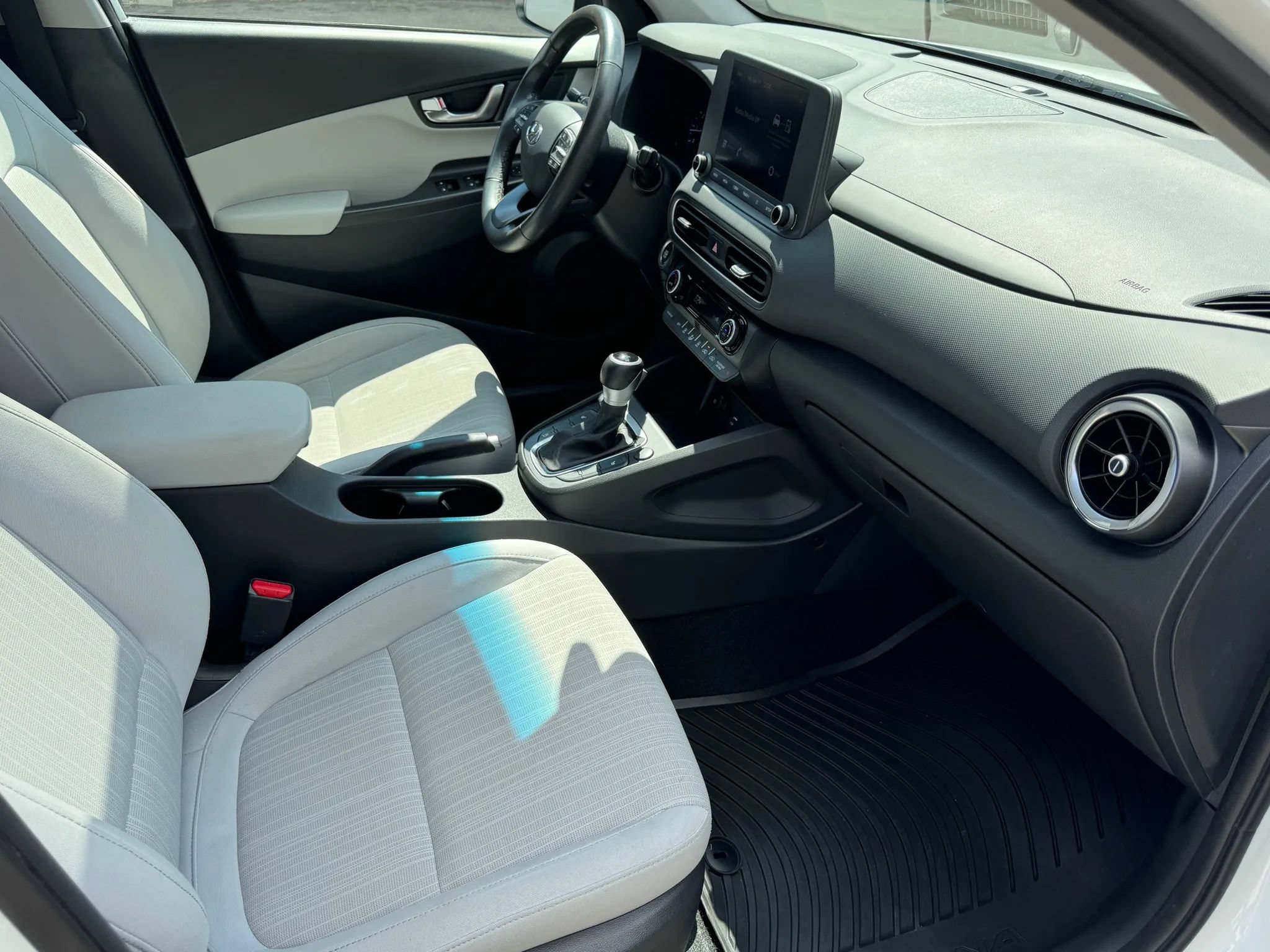 Used 2022 Hyundai Kona SEL w/ Convenience Package FWD image 40