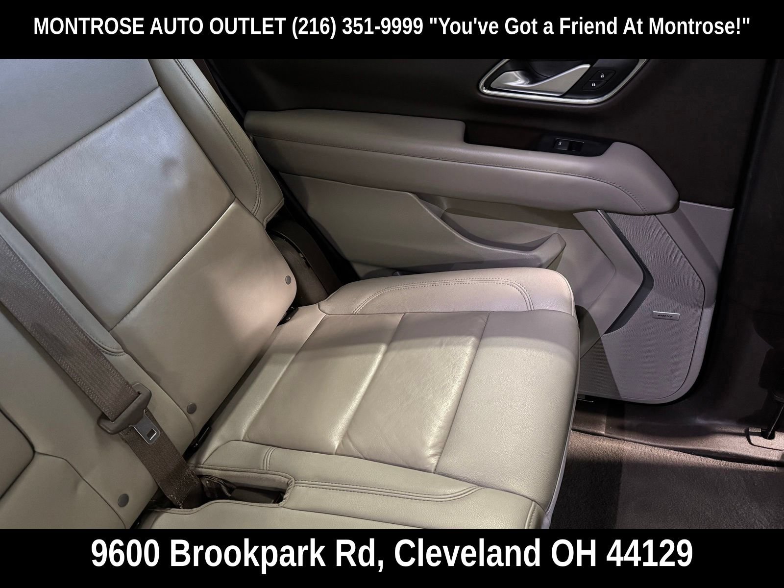 Used 2022 Chevrolet Tahoe Z71 w/ Z71 Off-Road Package AWD/4WD image 31