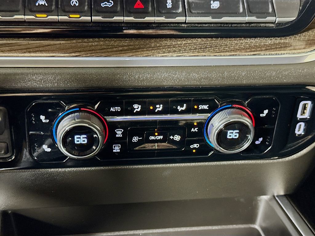 Used 2023 Chevrolet Silverado 1500 LT image 14