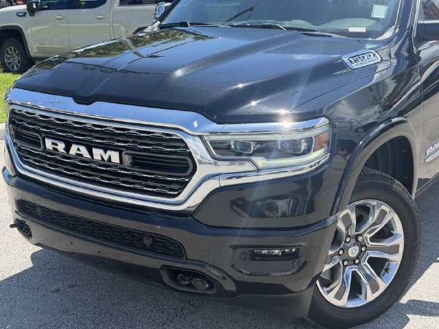 Used 2023 RAM 1500 Limited w/ Body Color Bumper Group AWD/4WD image 5