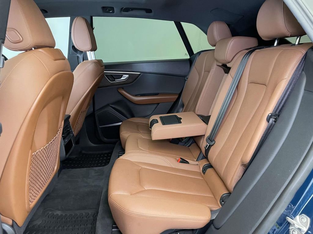Used 2020 Audi Q8 Prestige w/ Prestige Package image 19