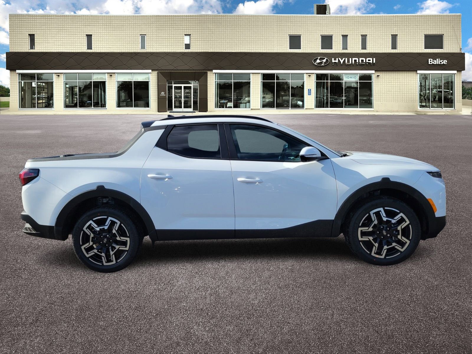 New 2025 Hyundai Santa Cruz Limited image 2