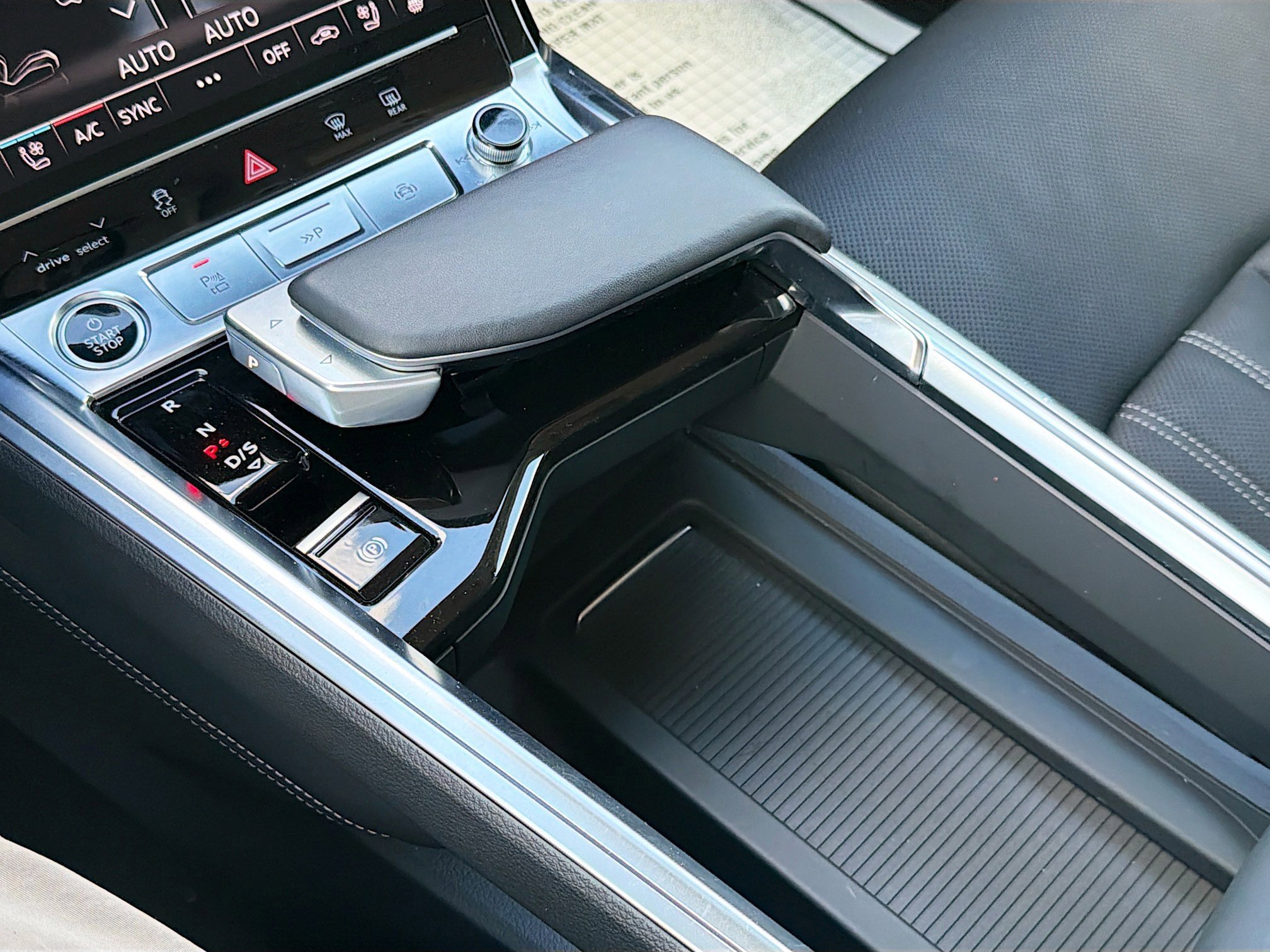 Used 2024 Audi Q8 e-tron Prestige w/ Prestige Package AWD/4WD image 28