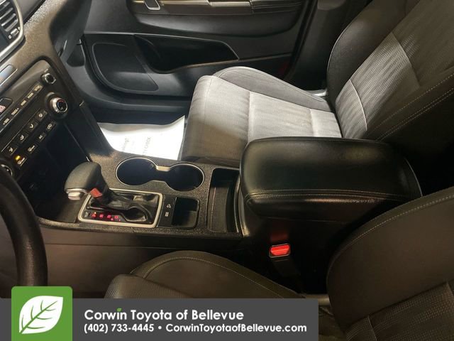 Used 2020 Kia Sportage LX image 18
