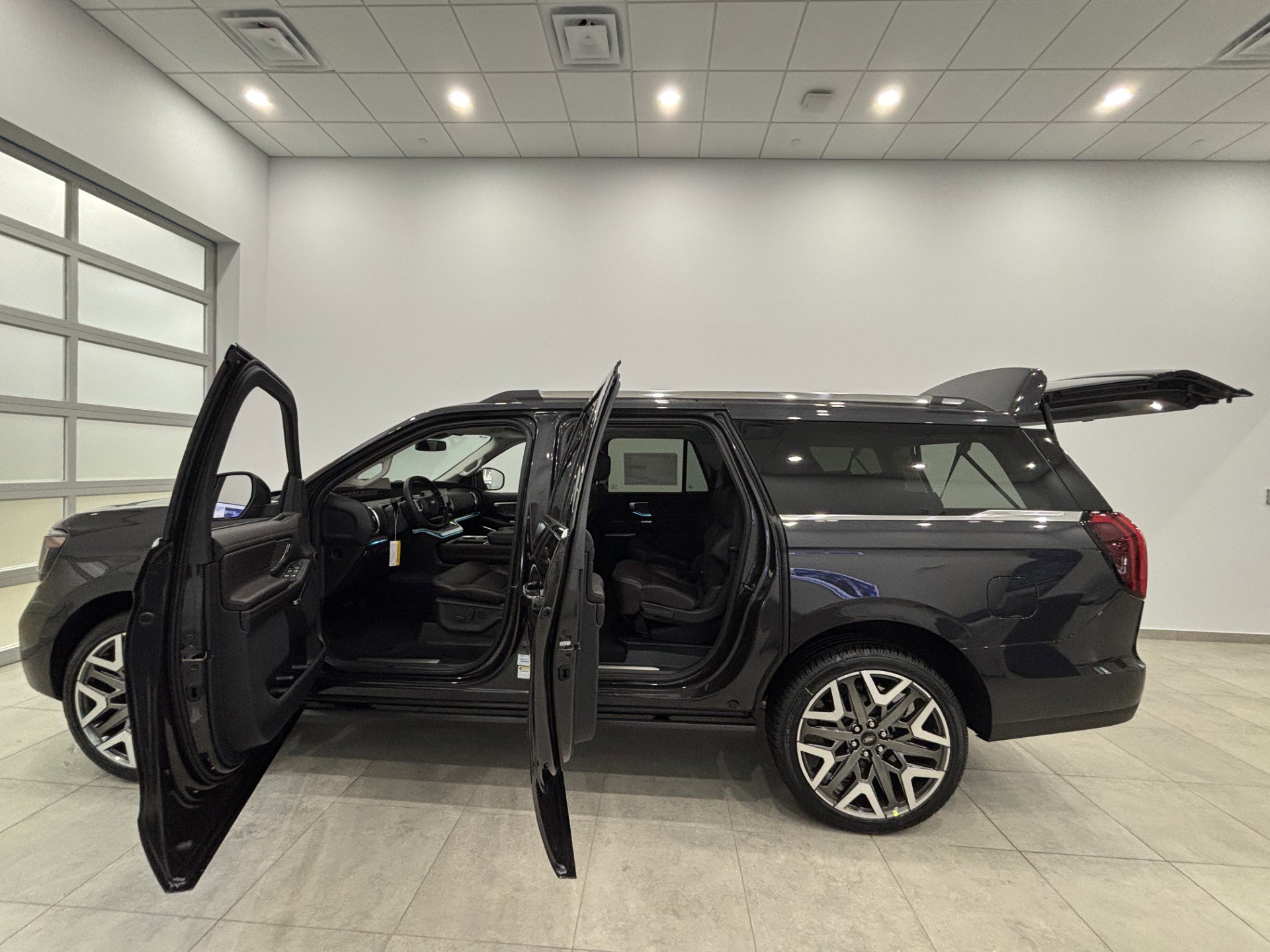 New 2026 Ford Expedition Max Platinum AWD/4WD image 5