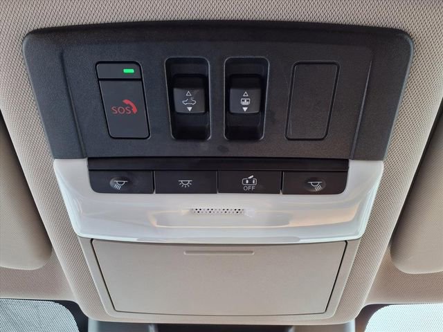 Used 2023 Nissan Rogue Platinum AWD/4WD image 13
