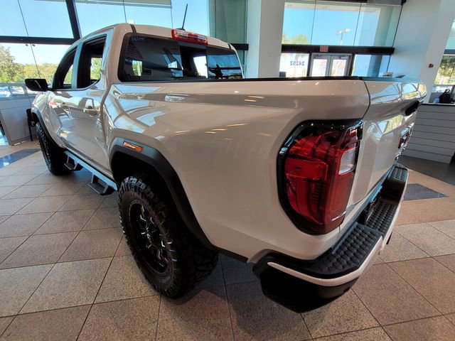 New 2025 GMC Canyon Elevation image 10