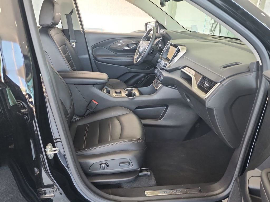 Certified 2022 GMC Terrain Denali AWD/4WD image 28