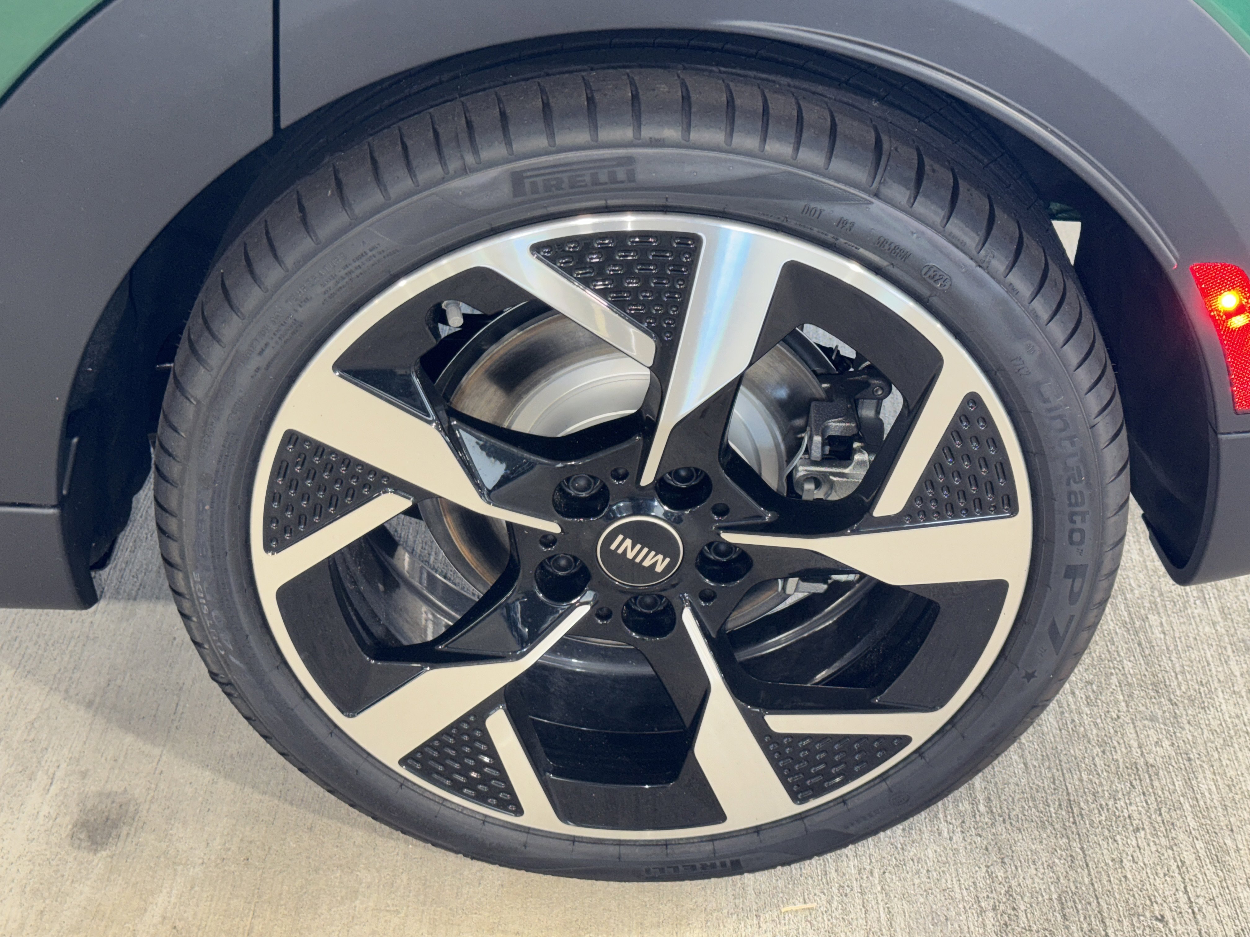 New 2026 MINI Cooper S image 25