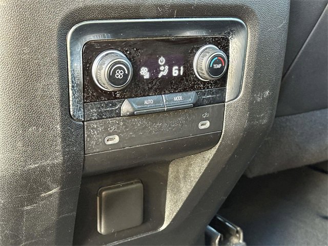 Used 2023 Chevrolet Suburban LT image 41