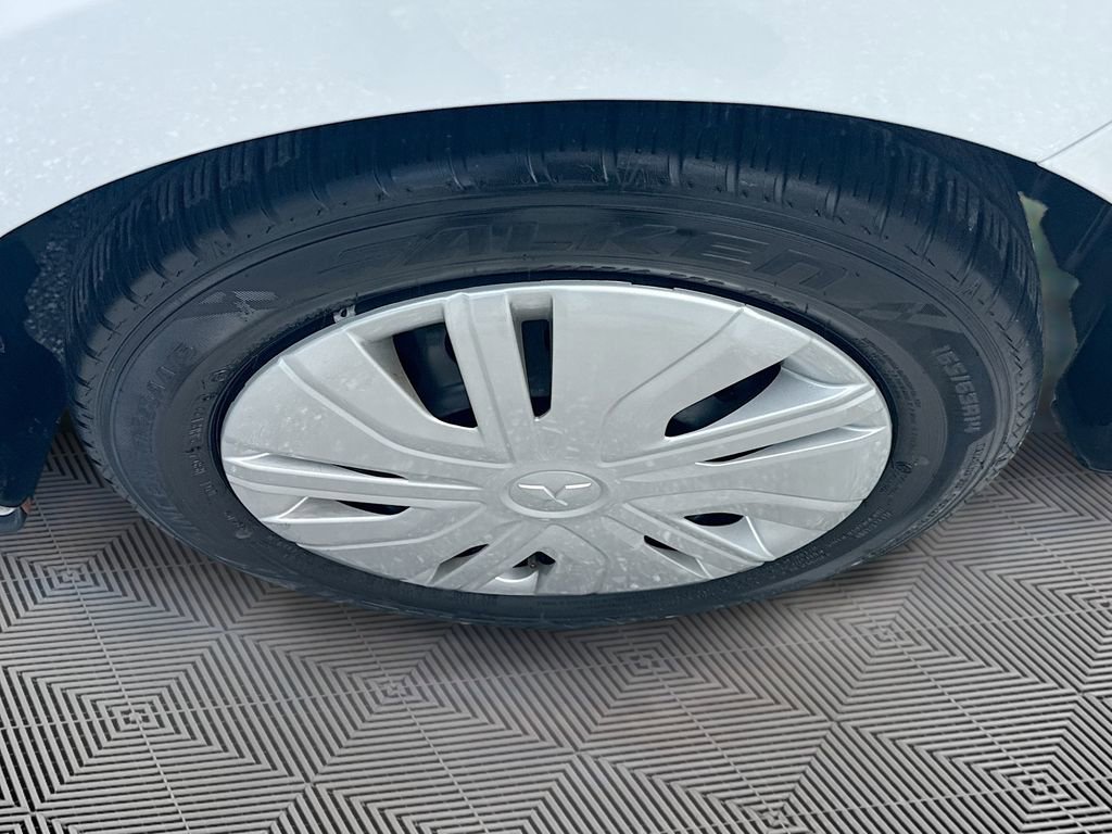 Used 2024 Mitsubishi Mirage ES FWD image 30