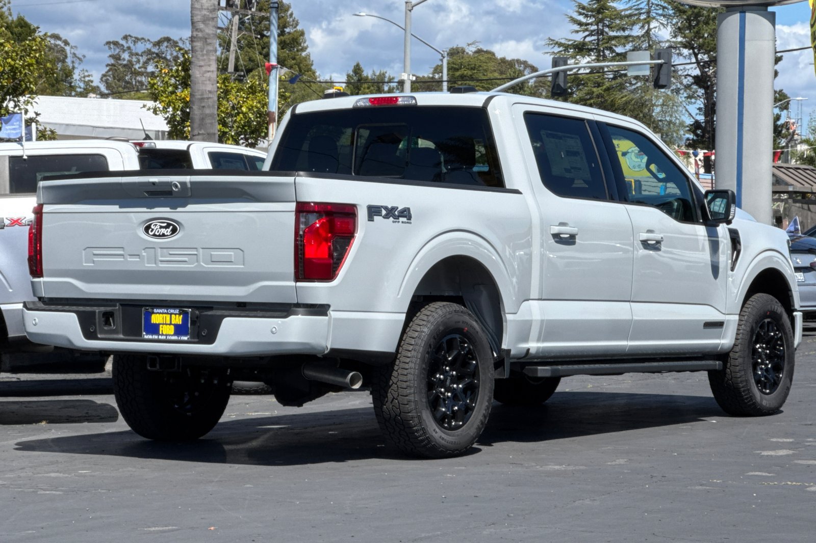 New 2026 Ford F150 XLT w/ Equipment Group 302A MID AWD/4WD image 3