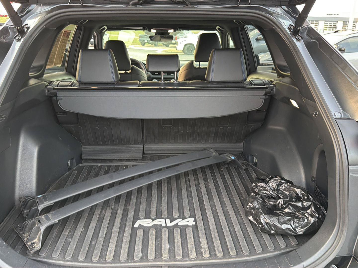 Certified 2025 Toyota RAV4 XSE AWD/4WD image 34