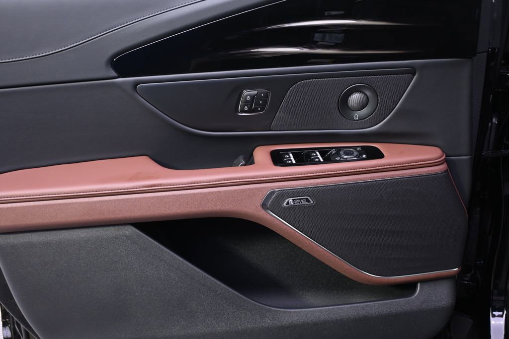 New 2026 Lincoln Nautilus Reserve w/ Jet Appearance Package AWD/4WD image 22