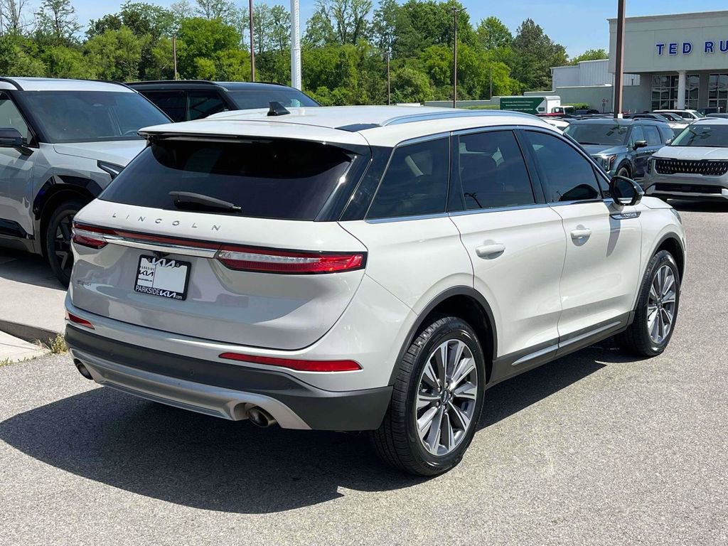 Used 2022 Lincoln Corsair Reserve w/ Elements Package FWD image 28