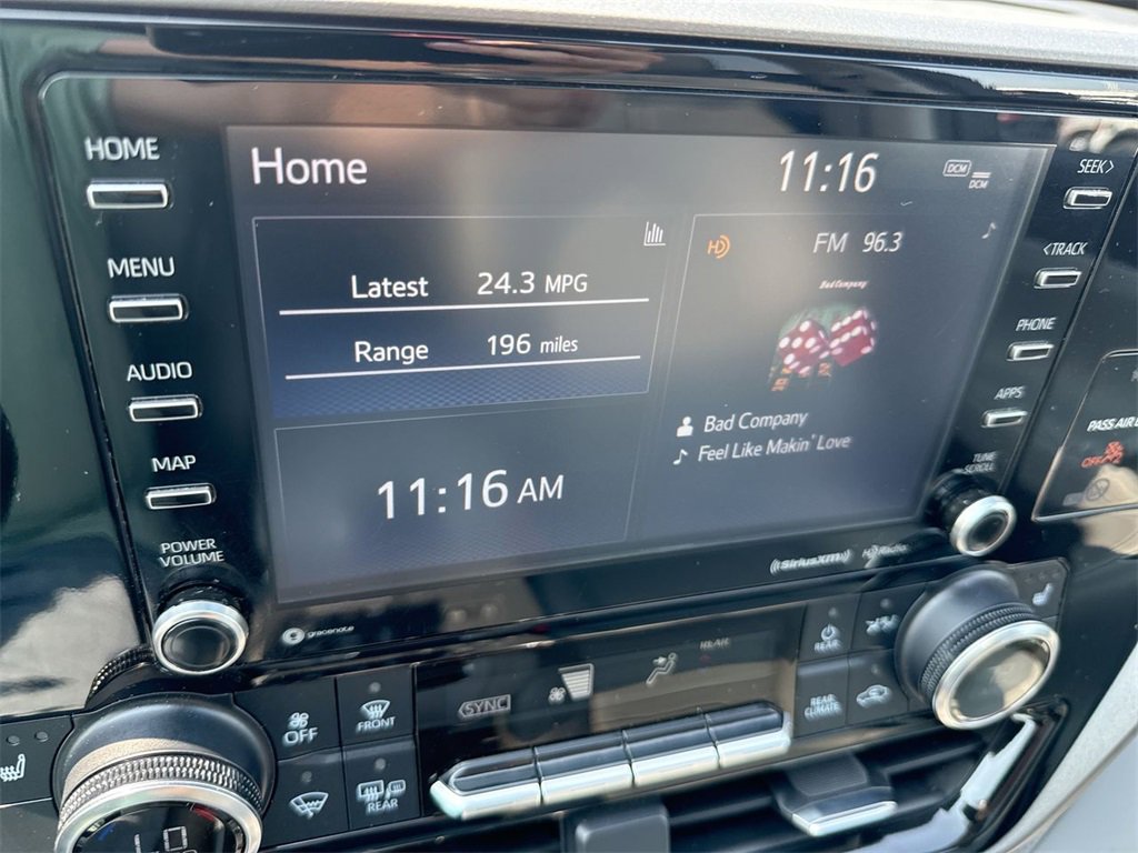 Used 2022 Toyota Highlander XLE image 16