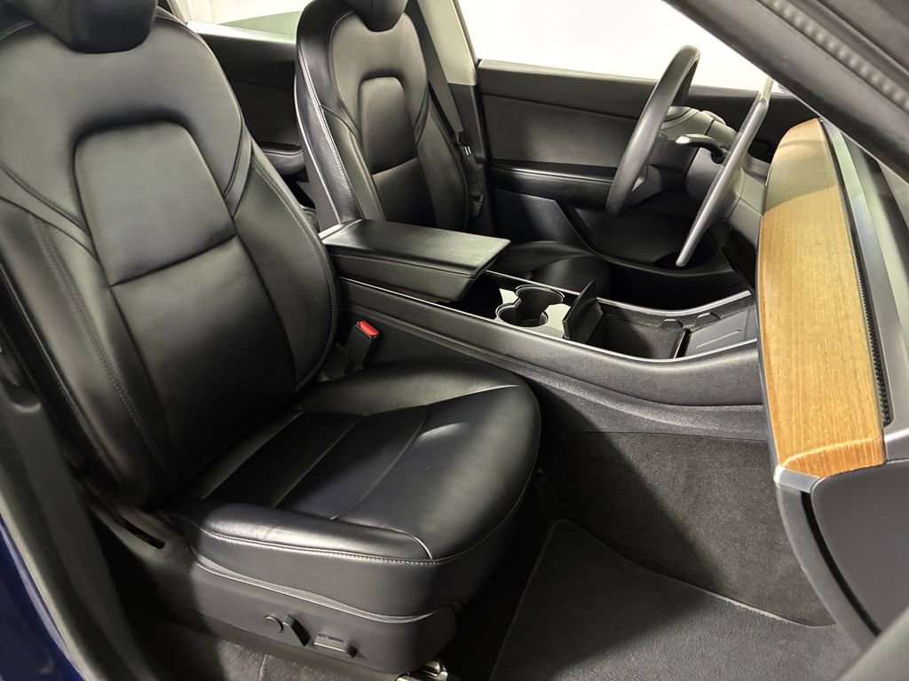 Used 2020 Tesla Model Y Long Range AWD/4WD image 26