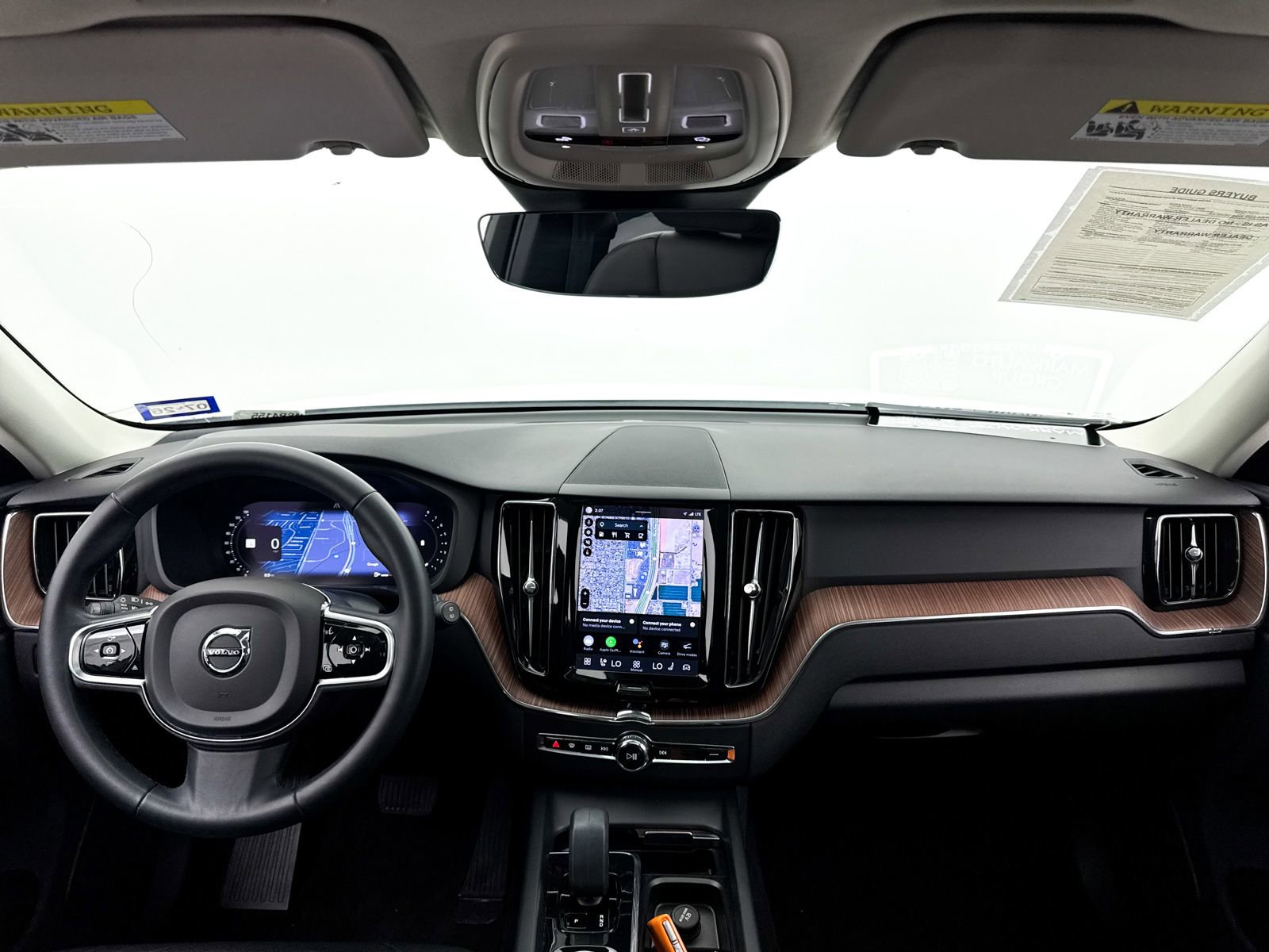 Used 2023 Volvo XC60 B5 Plus w/ Protection Package Premier FWD image 19