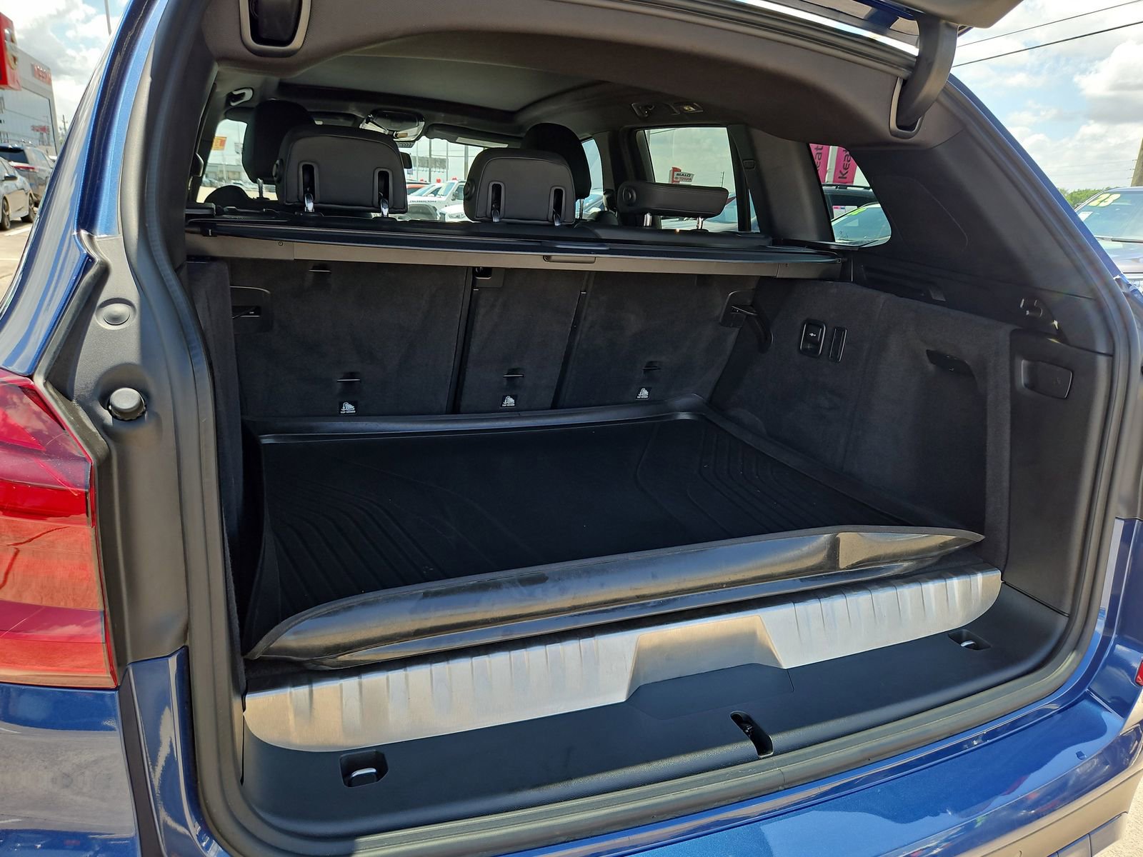 Used 2021 BMW X3 xDrive30e w/ Premium Package AWD/4WD image 19