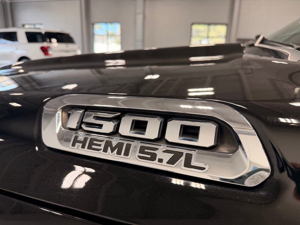 Used 2019 RAM 1500 Big Horn AWD/4WD image 17