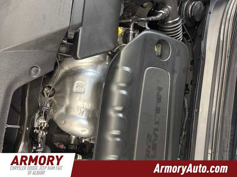 Used 2023 Jeep Cherokee Altitude Lux image 41