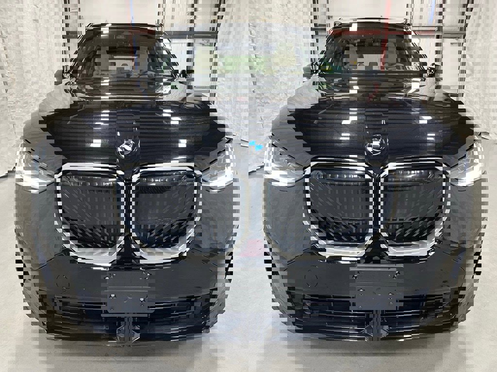 Used 2025 BMW X3 xDrive30i w/ M Sport Package image 2