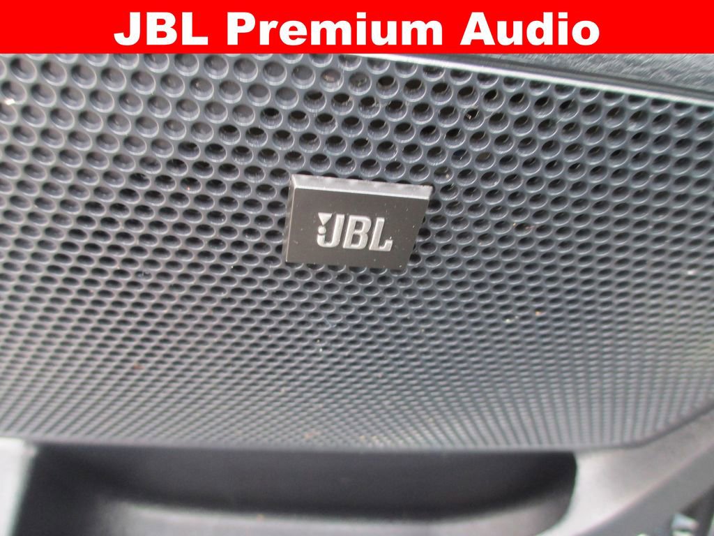 Used 2015 Toyota Tundra Limited w/ Limited Premium Package image 19