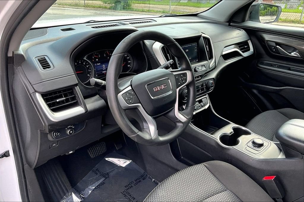 Used 2024 GMC Terrain SLE w/ Elevation Edition FWD image 13