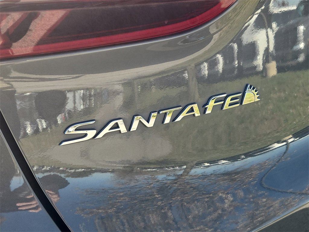 Used 2021 Hyundai Santa Fe SE image 11