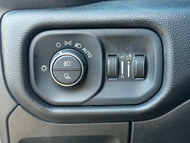 Used 2025 RAM 1500 Laramie AWD/4WD image 11