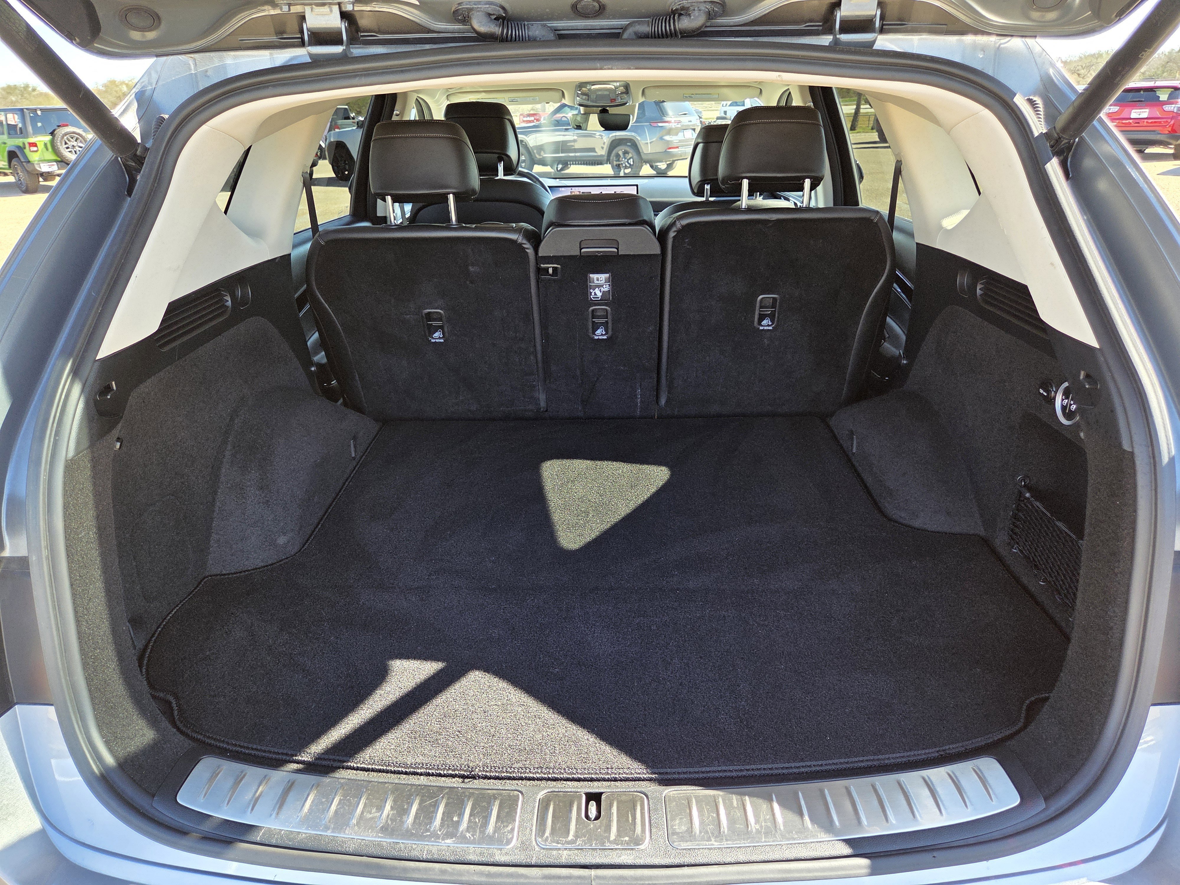 Used 2025 Genesis GV80 2.5T Standard image 25