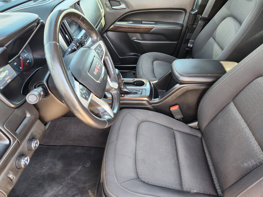 Used 2019 GMC Canyon SLE w/ SLE Convenience Package image 8