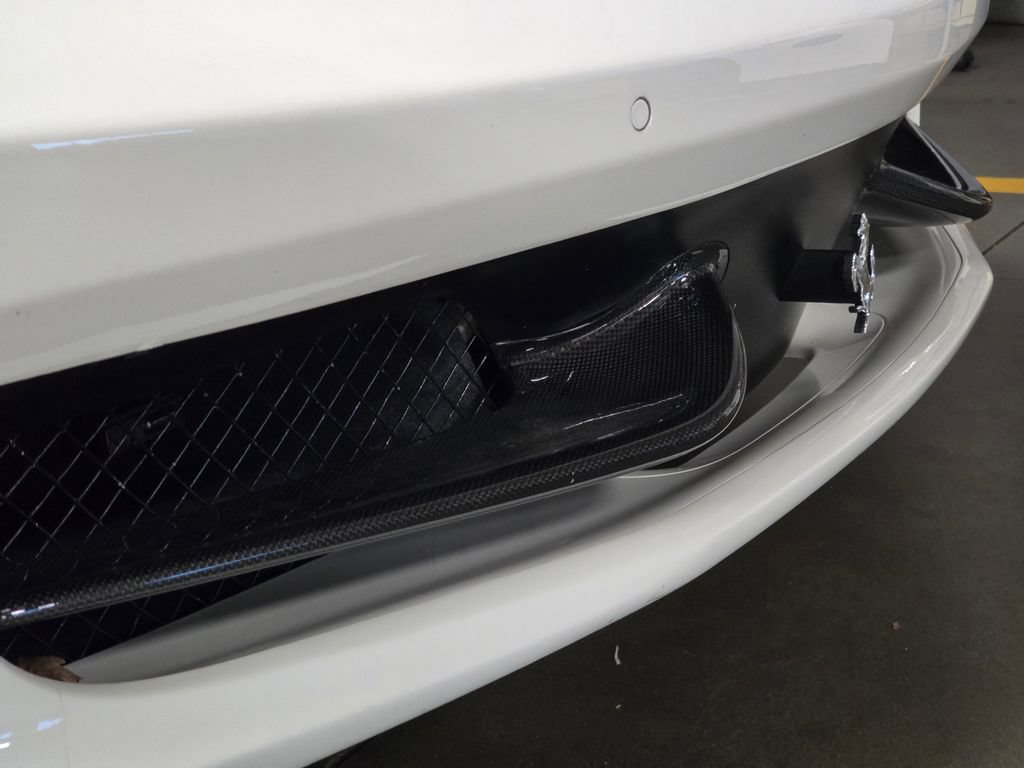 Used 2015 Ferrari 458 Spider RWD image 9
