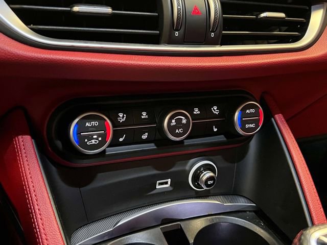 Used 2020 Alfa Romeo Stelvio Ti Sport AWD/4WD image 30