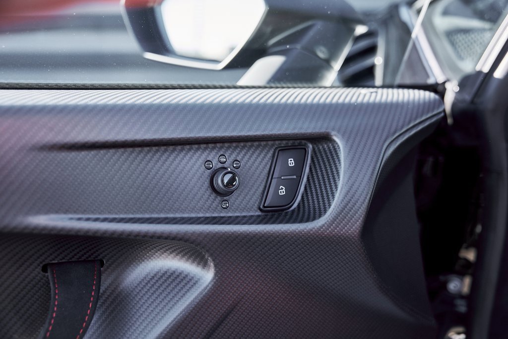 Used 2024 Lamborghini Huracan STO image 39