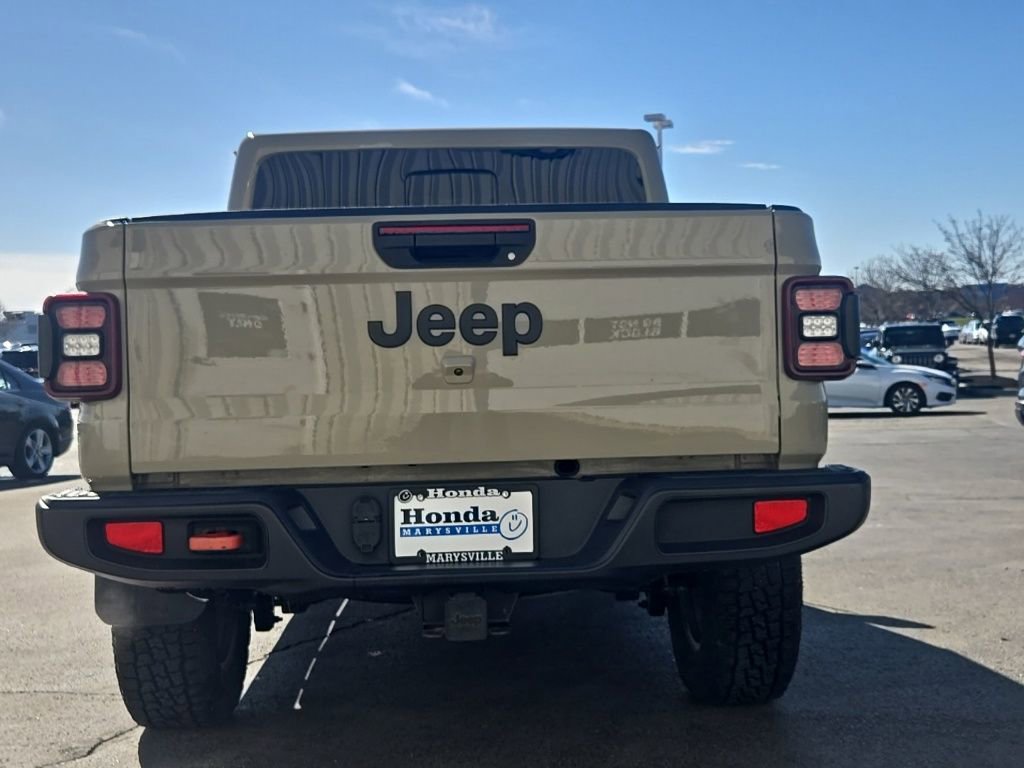 Used 2020 Jeep Gladiator Overland image 6