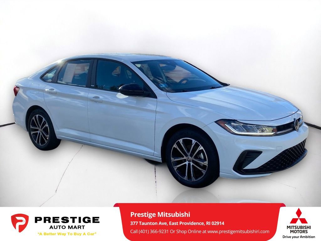 Used 2025 Volkswagen Jetta Sport image 1