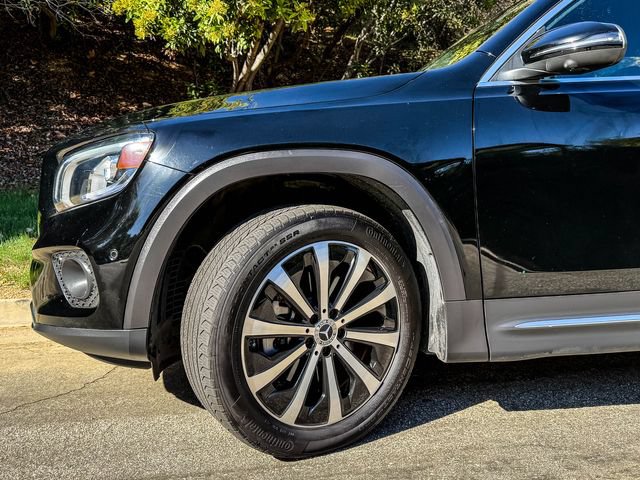 Used 2021 Mercedes-Benz GLB 250 w/ Premium Package image 22